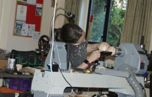 Describing the lid fit